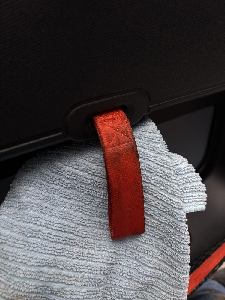 Sangle de porte de Citroën Ami avant détachage